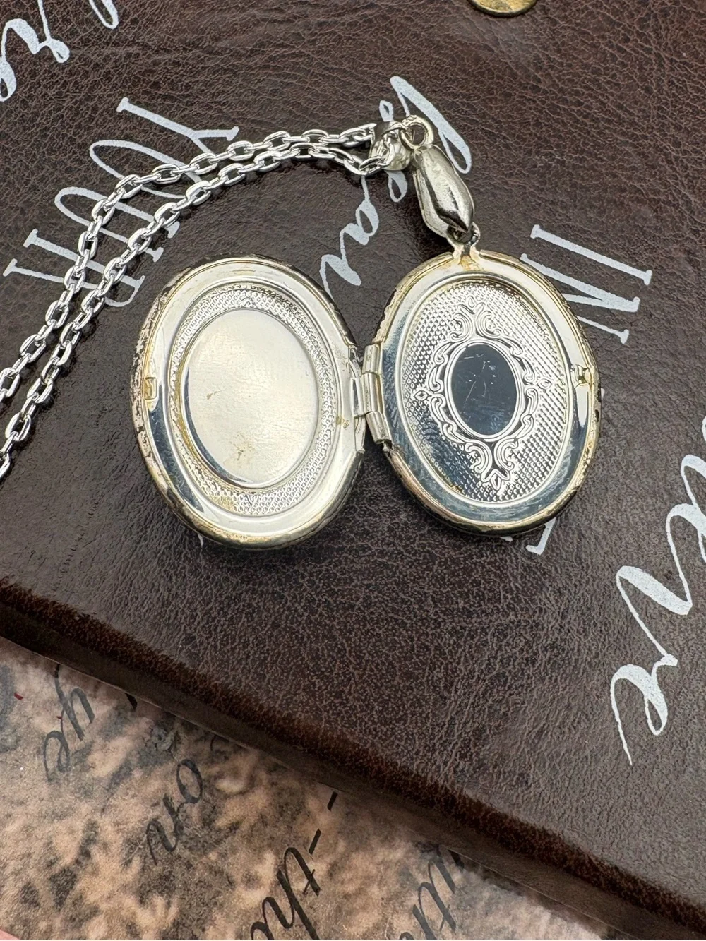 Vintage Floral Locket Necklace Romantic Heirloom Cottagecore Silver Tone